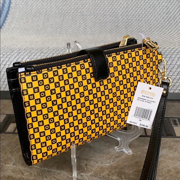 MICHAEL K NEW YORK CITY JST LG DOUBLE ZIP WRISTLET - Picture 13 of 16